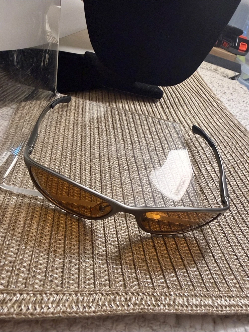 Uvex Wraparound Sport Sunglasses Brown Amber Lenses Matte Gray Lightweight